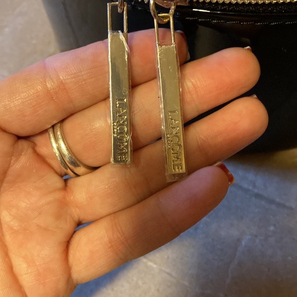 Gently used for storage literally almost brand new!Glass&zipper have stickers!! - Picture 4 of 4